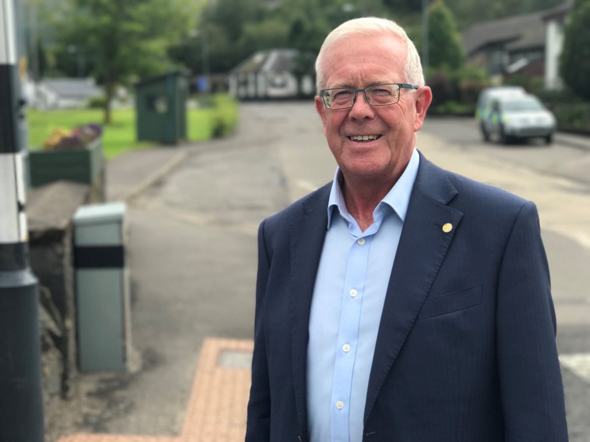 TheShireStir's tweet photo. Local politicians have called on the UK government to stop forcing Stirling families into poverty https://t.co/SjqWYT56H4 https://t.co/rfcvXQWnkO
