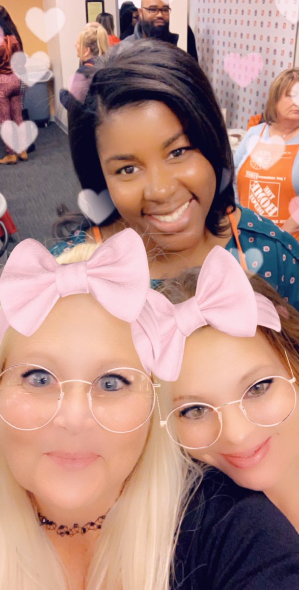 SusanCortese's tweet photo. ASDS Meeting in Jersey. Making connections, sharing ideas, experiences & laughs. #ASDSTeamUp #CreatingExcitement #Spring2020HiringJustAroundTheCorner @JahnJoyce @DonnaMarron5 @johnminor11 @TanekaHeadley @1258ASDS @bamhd497 @NicoleSmithHD @aly_HD @sherryyaskin @BrucculeriCathy https://t.co/G7kRhffHIk