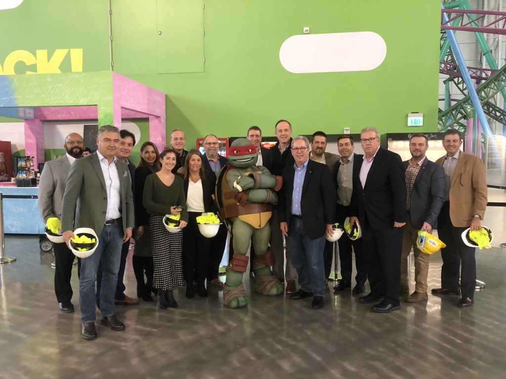 mlinares_garcia's tweet photo. Great day with @CocaColaCo, sharing @LibertyCocaCola 2020 plans. When you have alignment and support, you know you have all the tools 🧰 to succeed. Thank you @americandream for a great tour and sneak peek of what’s to come. #BrighterFuture #strongsystem #amazingpartners https://t.co/xWx9tc9LTB