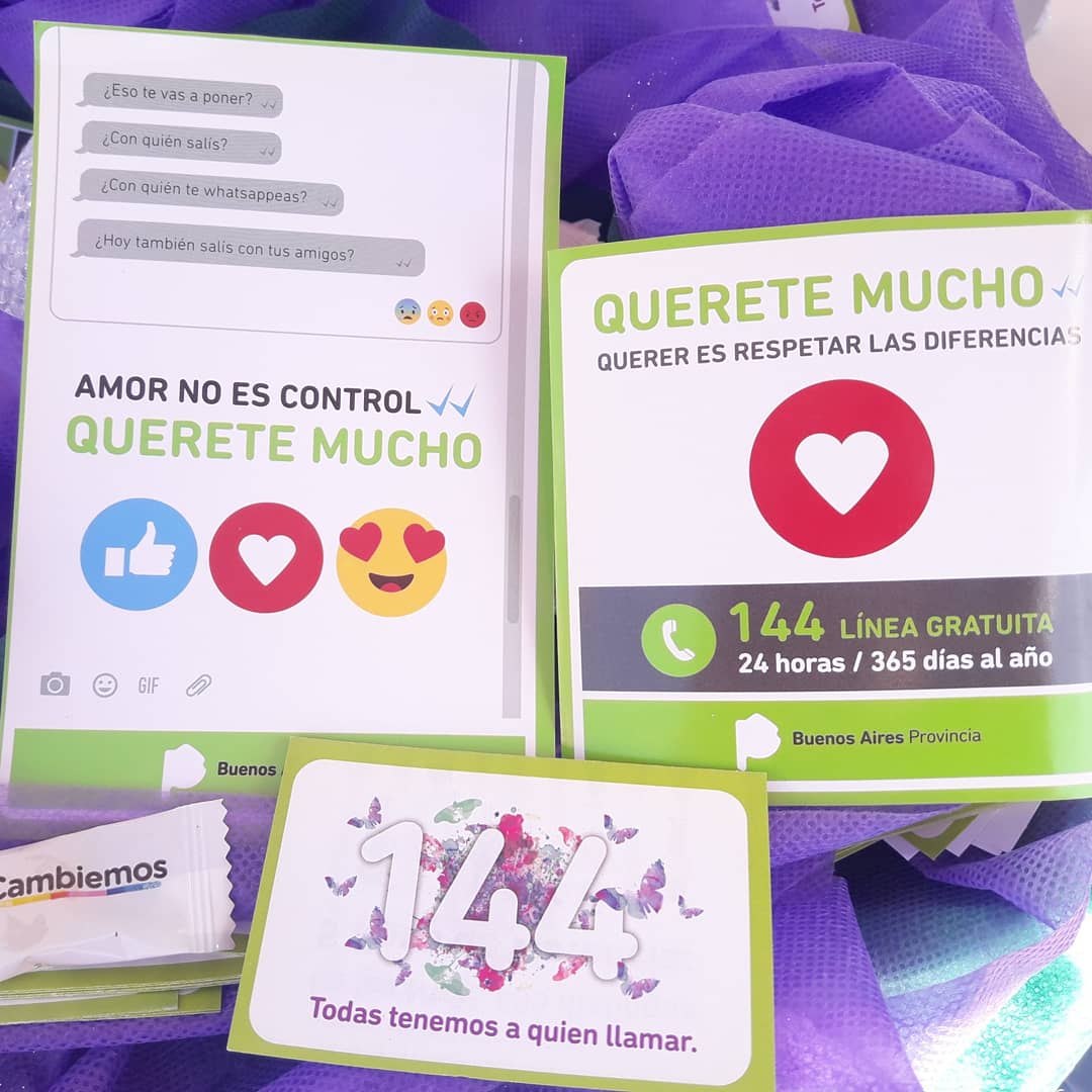 Hoy salimos todas a la estación Lanus para acompañarte y escucharte. El 25/11 es el día internacional de la eliminación contra la violencia de la mujer. La línea 144 funciona de manera gratuita y anónima las 24 hs los 365 días del año. #NoEstasSola