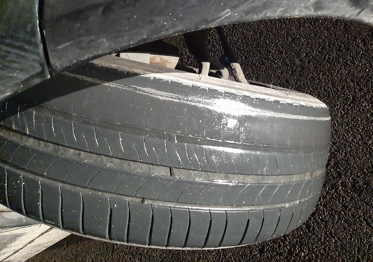 PboroCops's tweet photo. Vehicle stopped on Lincoln Road as part of #roadsafetyweek. One front tryre as found to have no tread and exposed ply. Check your tyres and stay safe on the road.
#MightyD
#NPTNorth
#816
#753 https://t.co/E88cDdO829
