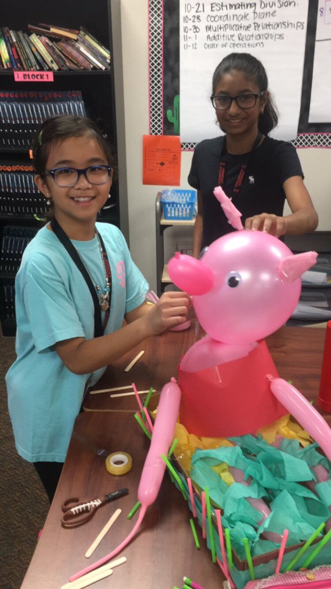 ProffittKori's tweet photo. Based on the book- Balloons Over Broadway, we engineered some fine Macy’s Day Parade Floats today! @StanleyStampede @katyisd #ilovesse #gobblegobble https://t.co/xSynQrKsSL