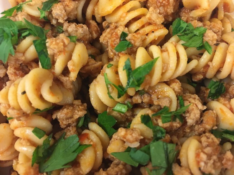 SmoothandSavory's tweet image. #SmoothandSavory's got your delicious Turkey Ragu w Chickpea Pasta serving in Austin and San Antonio! #atxeats #satxeats #atxfoodie #satxfoodie #austineats #sanantonioeats #atxketo #satxketo #austinketo #sanantonioketo #atxmeals #satxmeals