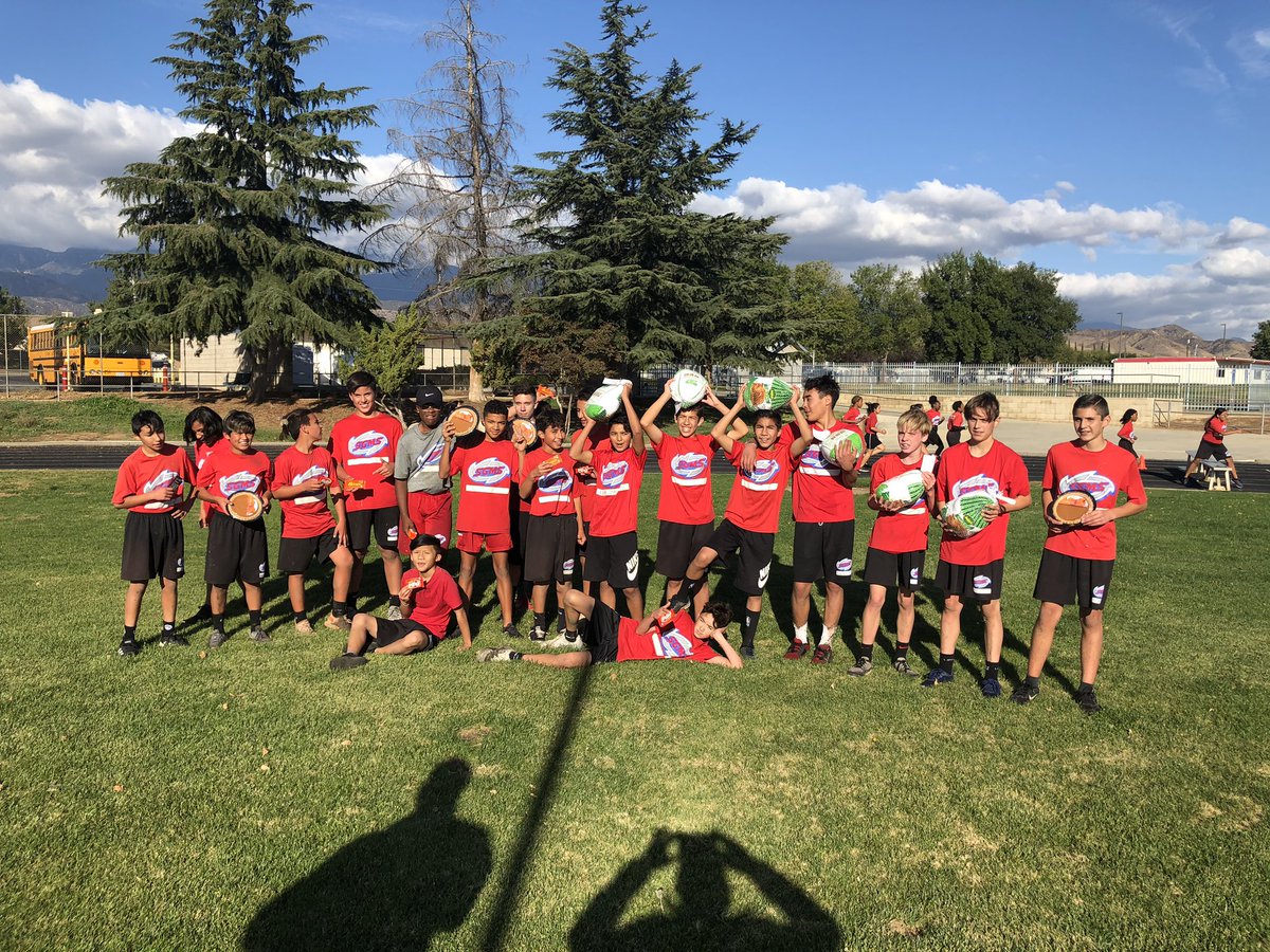 SGMSHorton's tweet photo. Annual Turkey Trot at SGMS! This is our 8th grade boys group. Good job! https://t.co/iSBHuMVaCK