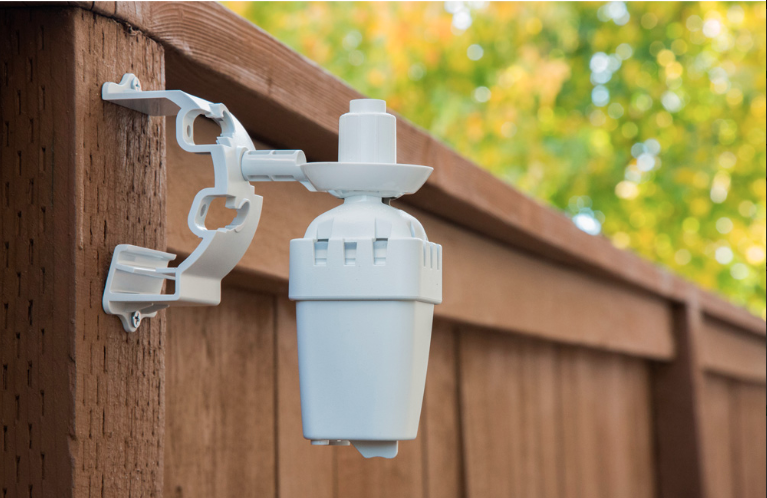 RainBirdCorp's tweet photo. With cooler temps and higher volumes of rainfall, save your customers up to 35% on water usage by installing our WR2 &amp; WR2-48 Wireless Rain/Freeze Sensors. The easy-to-use programming and 45-second weather data updates will keep your customers satisfied: https://t.co/VYLzm5ZI64 https://t.co/xxZo2uTijL