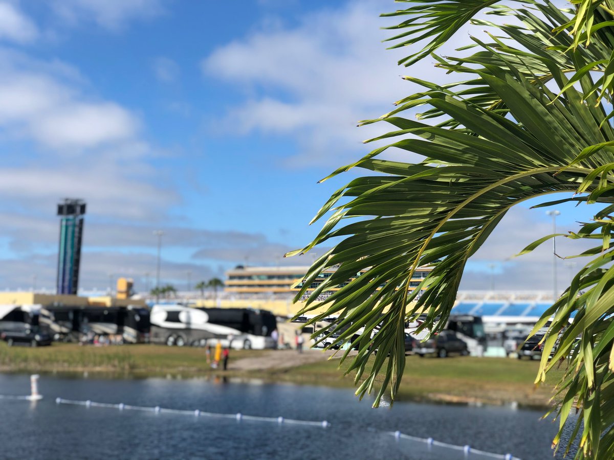 reine_agency's tweet photo. What a week it’s been for the @ReineDigital team! 

-🏁 on 2019 #NASCAR season ✔️
-@JimmieJohnson retirement announcement ✔️
-New business pitches ✔️
-@DocPorters photo shoot ✔️
-kicked off the #Baja1000 w/ @AxaltaRacing ✔️

We’re proud to work with some pretty amazing clients. https://t.co/4hR2LC6VTS