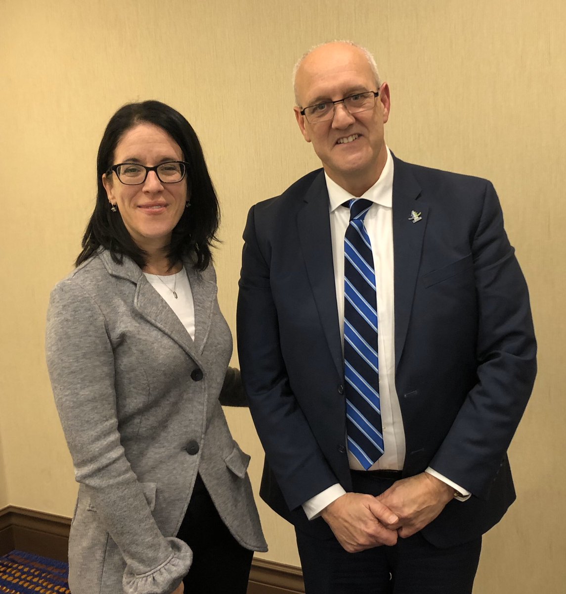 jleger123's tweet photo. Fructueuse rencontre aujourd’hui avec Sonia Lebel, ministre de la Francophonie canadienne du gouvernement du Québec pour discuter de collaborations et d’échange d’expertises entre les cégeps et collèges francophones membres du RCCFC @collegesfranco1 #frcan #collegesfrancophones https://t.co/cxXIzk4Oke