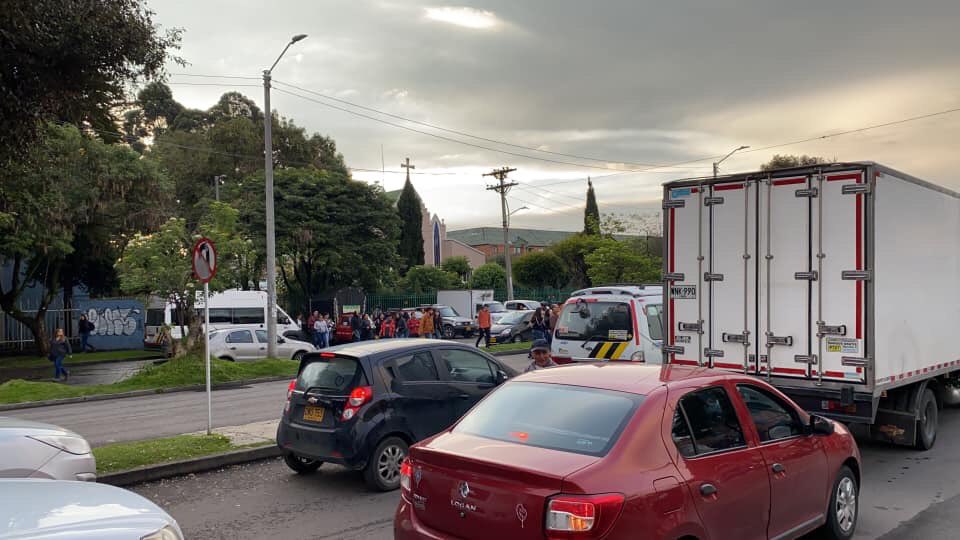 #reporteroencity detenida calle 80 hacia el occidente