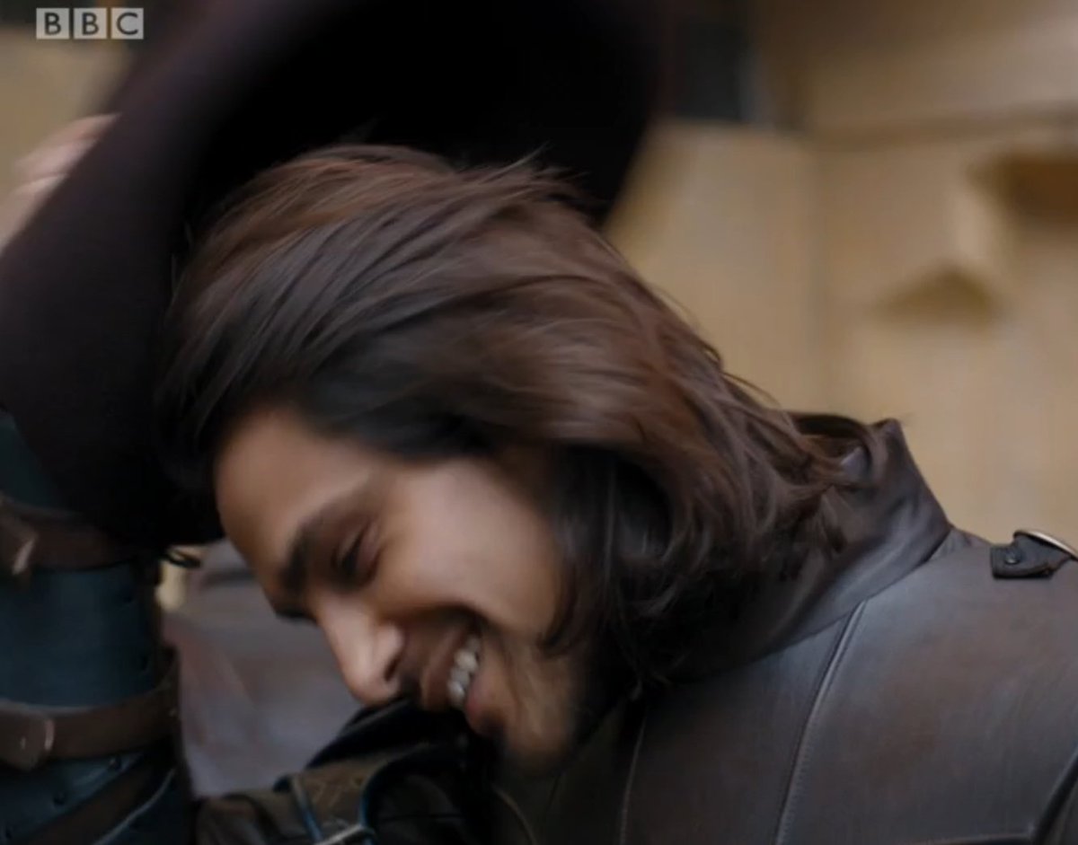 JuttaFreudig's tweet photo. #MusketeersEurope #DArtagnan #TheMusketeers S3ep10 We Are The Garrison βοΈ #FinallyAHat ! #MusketeersFinale ππ #LukePasqualino #lucapasqualino #FlashbackFriday #MissingTheMusketeers https://t.co/tVPEdLxNry