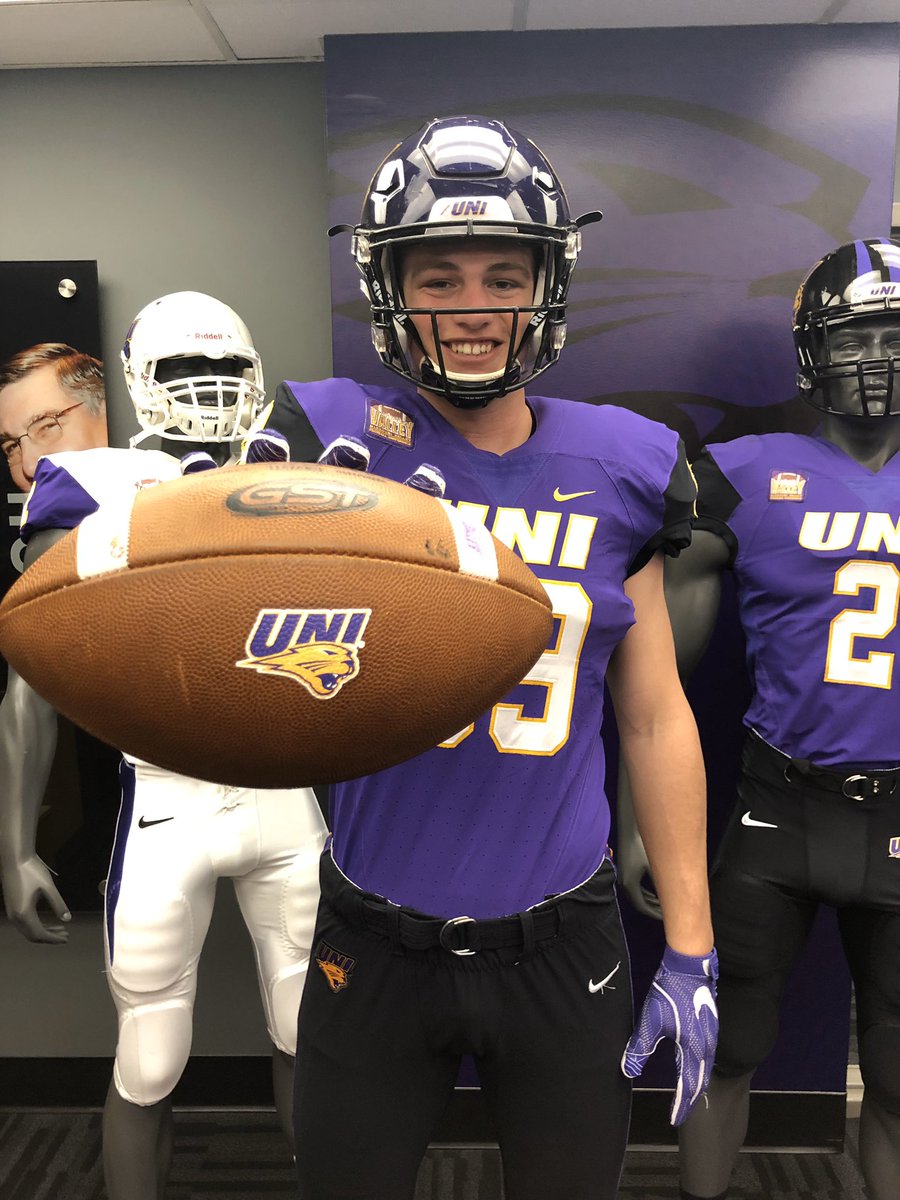NAbbott1589's tweet image. I want to thank my family, friends, and coaches for helping me become the football player I am today. I’m thankful that all of you have pushed me to get to where I am. With that being said I’m excited to announce I have committed to the University of Northern Iowa! @RyanClanton