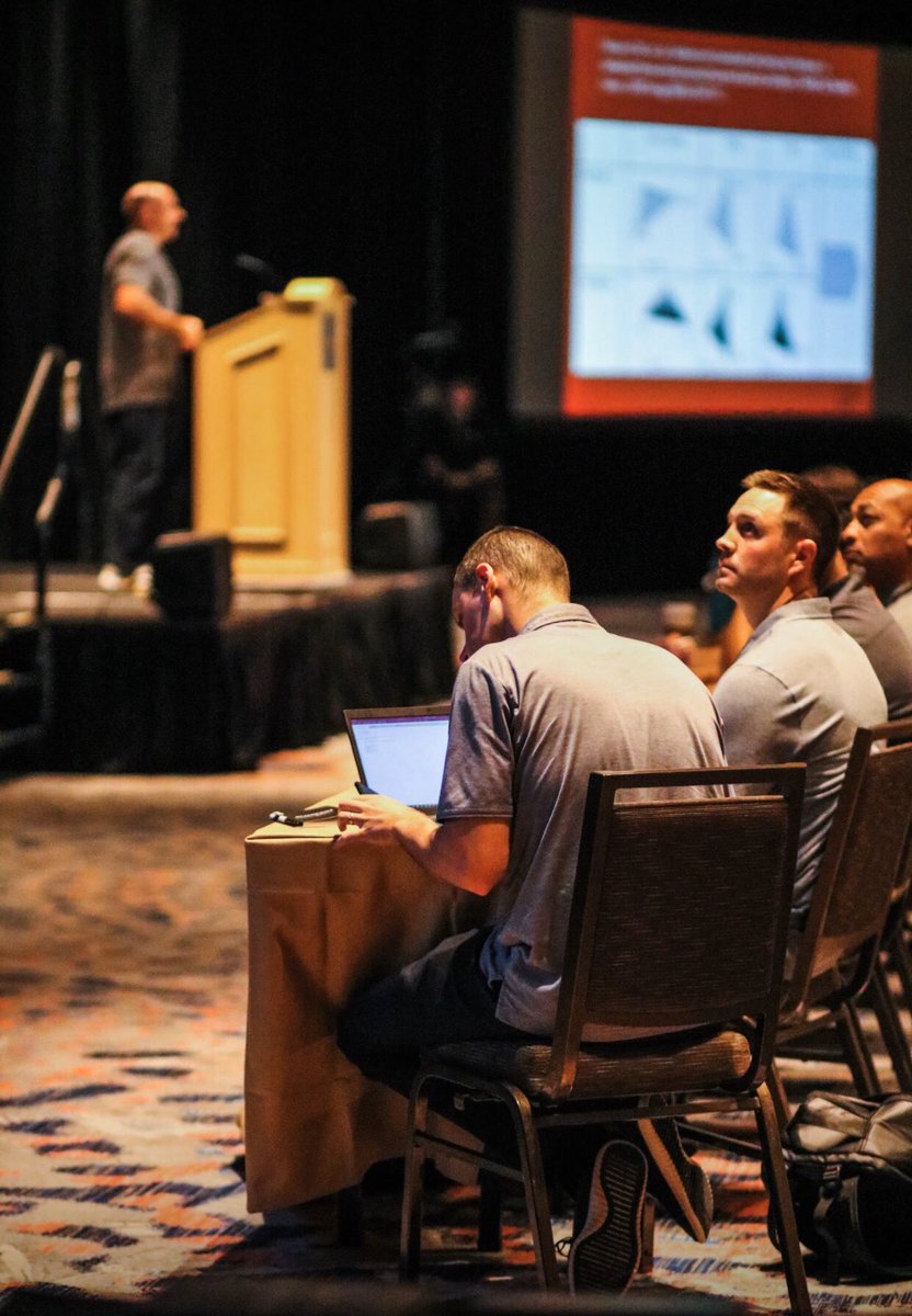 EricCressey's tweet image. Locked in, @AlexHassan27! #teamfrontrow