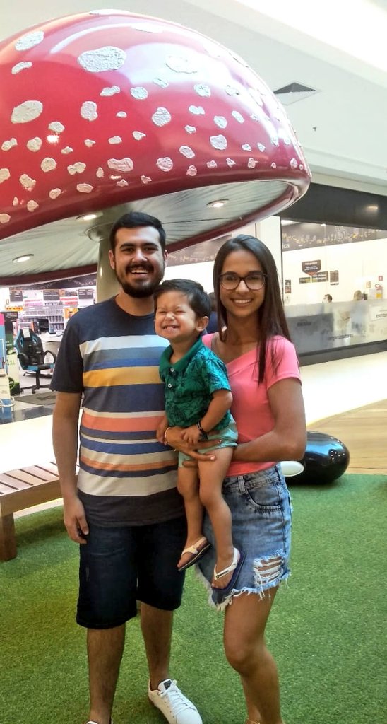 heyNathi18's tweet photo. Gratidão é a única palavra que pode descrever o que eu sinto! Quem conhece sabe, o quando evoluímos, e o quanto estamos batalhando pra que isso sempre aconteça mais e mais! Muito amor por esses meus meninos! •Familia! ❤️👣👪
#FucinhoDoPaiDele kkk 
#MeusHomens
#MeusOrgulhos https://t.co/s6Z3F1C6b3