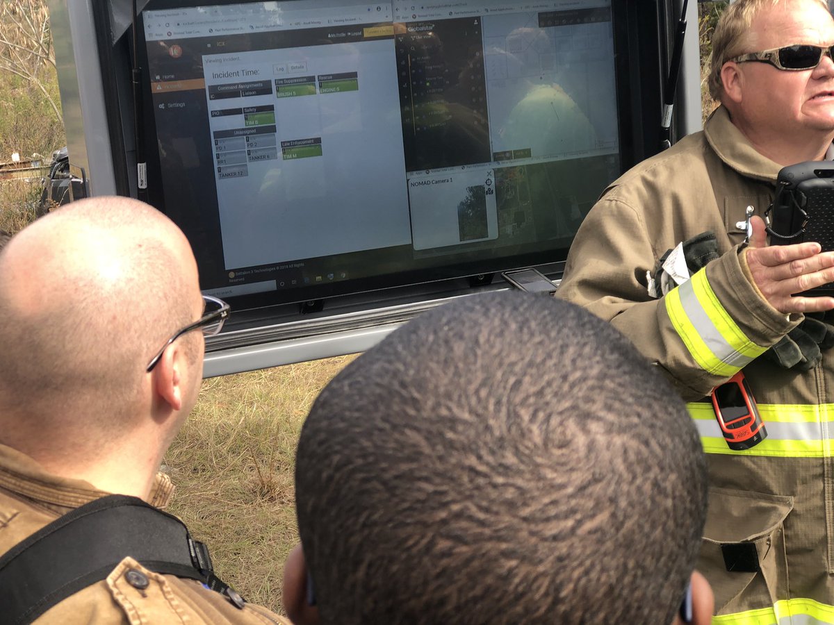 north_science's tweet photo. The witnessing of technological integration in emergent situations was fascinating!  #OCR2019                               #WhereRealWorldExperiencesMakesAConnectionWithCareerTechnicalEducation #NorthSpringsHS #NSHOSA #NSFBLA #Verizon https://t.co/ufi91Y0ZWY