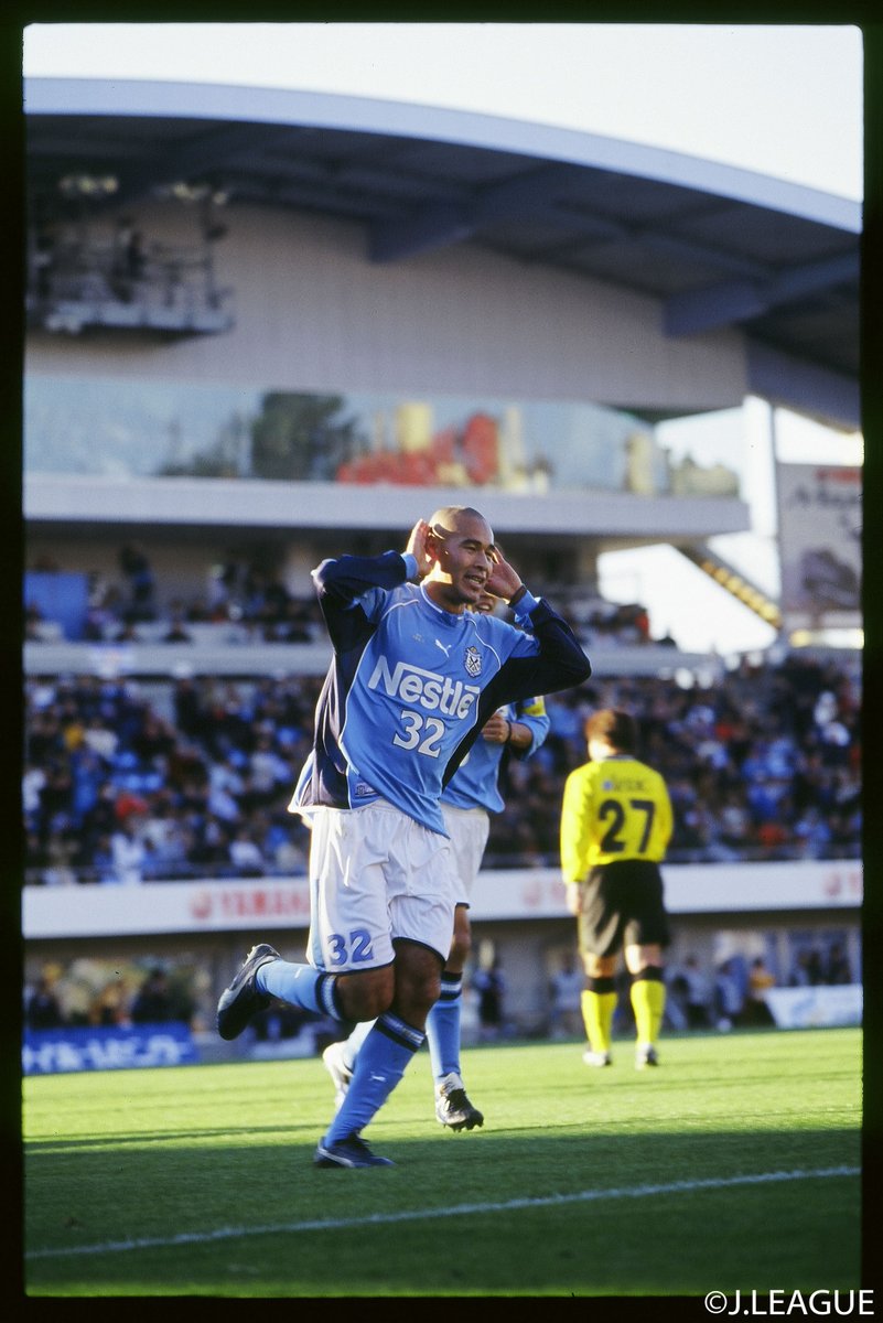 スポーツナビ サッカー編集部 على تويتر 02年の今日は ジュビロ磐田 完全優勝 の日 名波浩 を中心にした N Box といわれた中盤の布陣を採用し 完全優勝を達成しました この年の jリーグ ベストイレブンにはジュビロ磐田から7名が選出されました スポーツナビ サッカー編集部 على تويتر 02年の今日は ジュビロ磐田 完全優勝 の日 名波浩 を中心にした N Box といわれた中盤の布陣を採用し 完全優勝を達成しました この年の jリーグ ベストイレブンにはジュビロ磐田から7名が選出されました