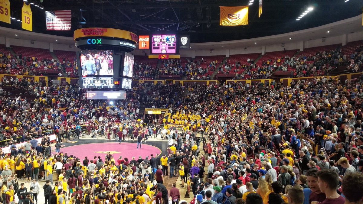 kingml79's tweet photo. Final score: 19-18, #10 ASU defeats #1 PSU! Record attendance @ Wells Fargo Arena https://t.co/3sZVb3zPiO