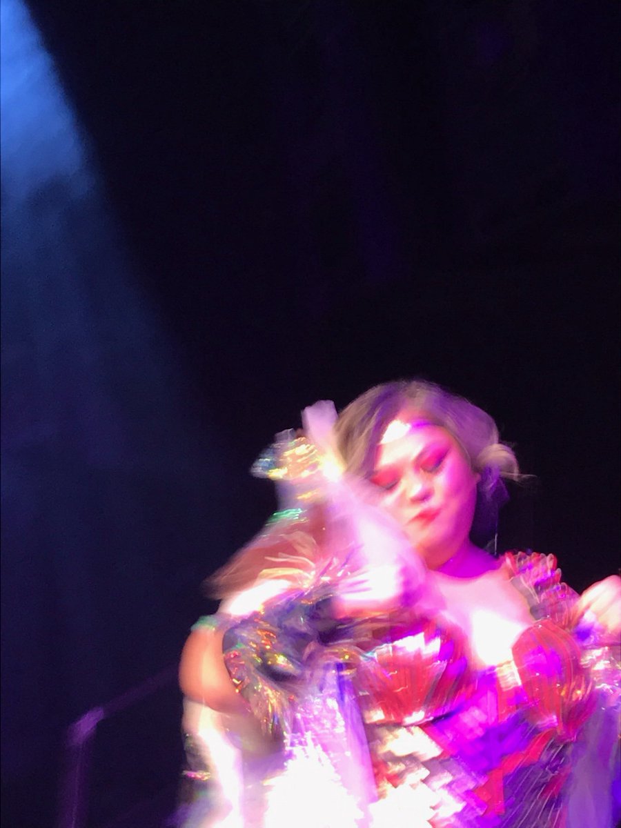 MillerDunwiddie's tweet photo. #MillerDunwiddie wins again @FirstAvenue @IIDANorthland #fusion2019 #topofthercharts @lizzo https://t.co/lfnJracc7m
