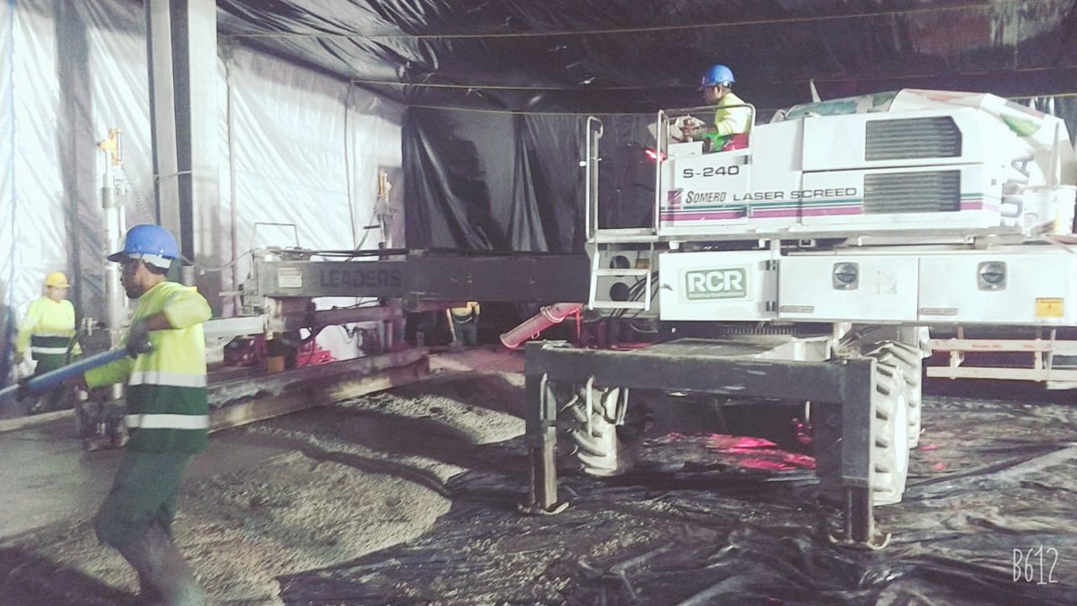 planasmasip's tweet photo. @RinolMexico iniciando piso #jointless #ConductilVRS en puerto Veracruz para #chinacommunications
8.000 m2 con endurecedor @RoclandFloor, junta @PermabanRCR y fibra @Bekaert
@RCRIF = #allinone:
✔️Diseño
✔️Productos
✔️Ejecución
✔️Mantenimiento y garantía
#LideresDelMundoPlano https://t.co/GwVLRVuO4g