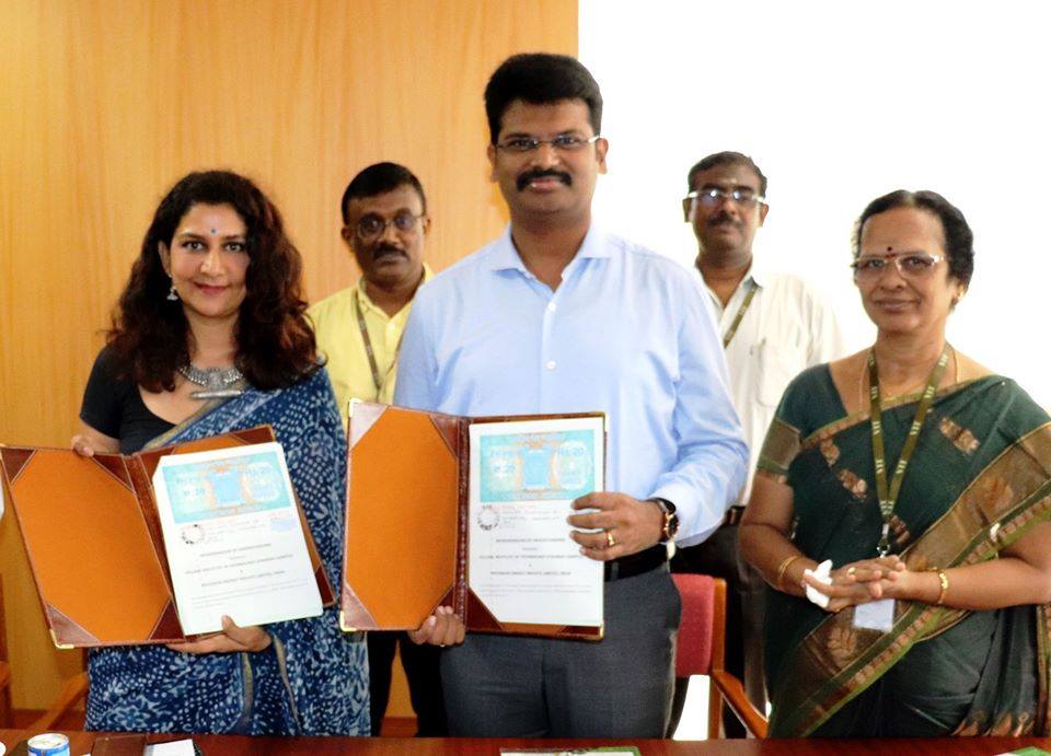 SMBS_VITCC's tweet photo. SMBS, VIT Chennai and Paterson Energy India Pvt. Ltd. signed a Memorandum of Understanding (MoU) was signed at VIT Chennai by Mr. G.V.Selvam, Vice President, VIT and Ms. Vidya Amarnath, Managing Director, Paterson Energy Private Ltd. #Patersonenergy https://t.co/9NYVRTs6XT