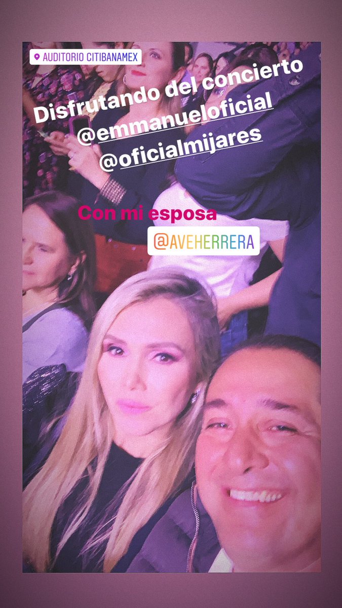 Viernes de concierto con mi esposa.