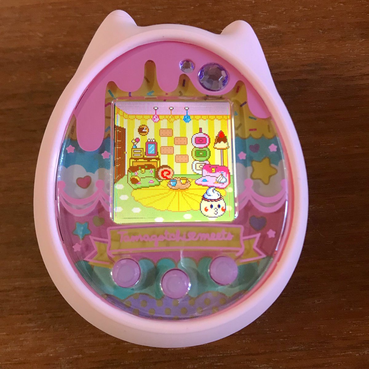 (早いものがち) たまごっちみーつ　スイーツみーつver. ホワイト Amazon | Tamagotchi meets (たまごっちみーつ) スイーツみーつ