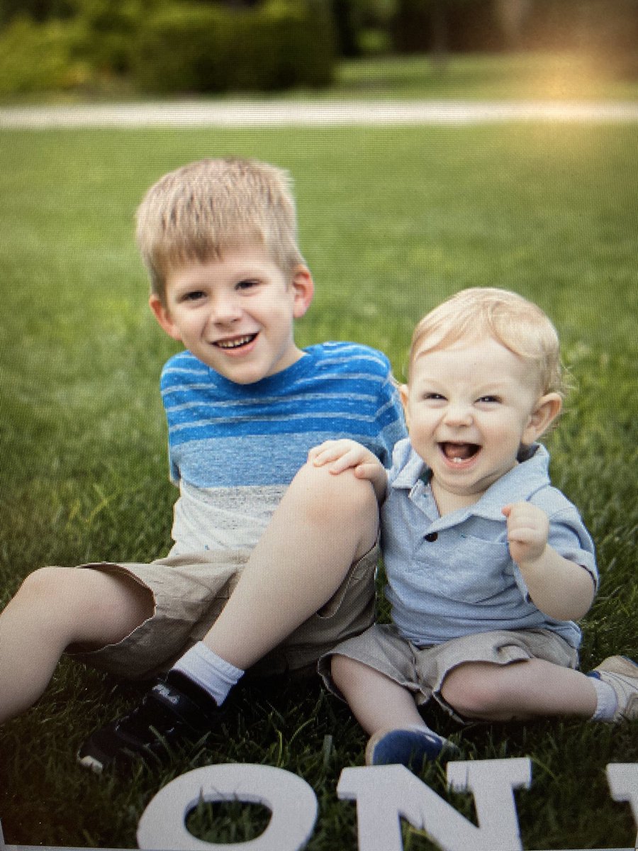 SCcoachModin's tweet photo. This is a perfect reflection of the boys. Laid back Marcus and Andrew the nut #brothersandfriends https://t.co/joEdlhTFtk