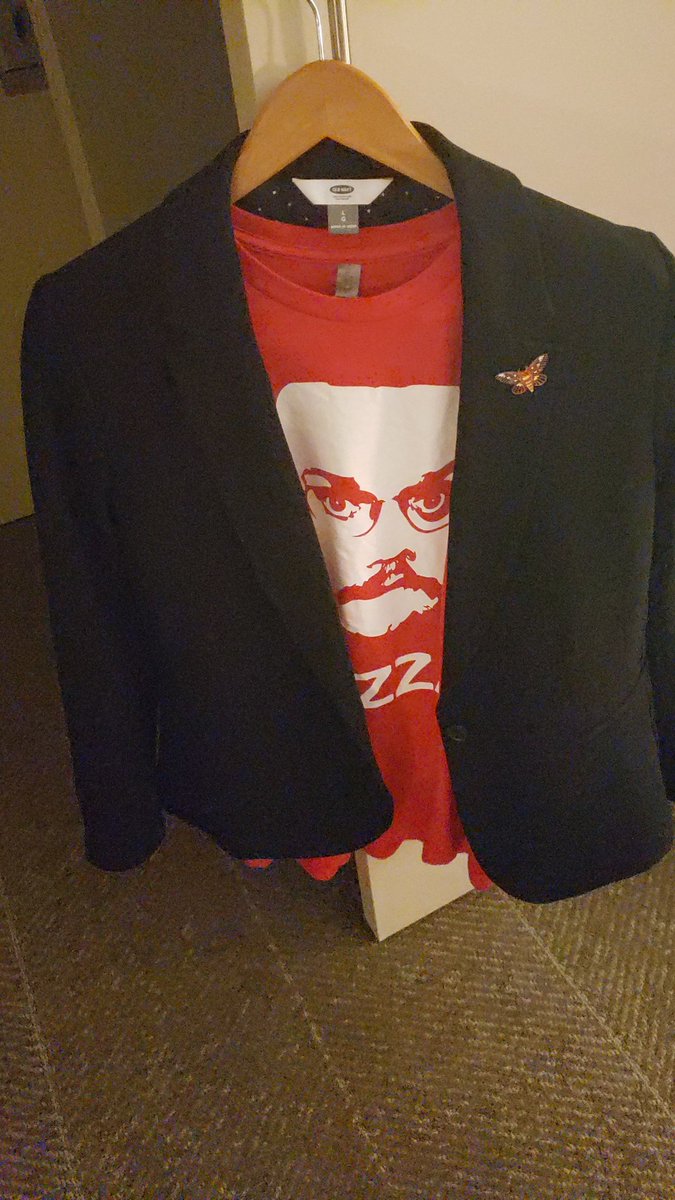 theyare_alyx's tweet photo. me going to a professional conference when john green is gonna be there #ALANBreakfast #NCTE2019 #Nerdfighters https://t.co/kjfn1f5xGC