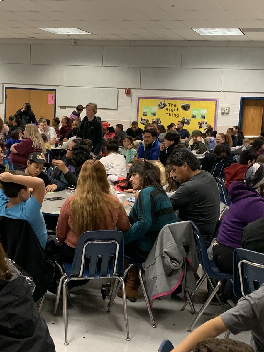 sdaldredge's tweet photo. Standing room only at Turkey Bingo @woodleyhillses #WHSmiles https://t.co/ySMA9FMhx1