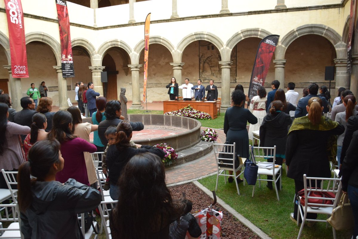 LAlbertoArriaga's tweet photo. En sesión solemne de Cabildo recibimos a mi homólogo de San Pablo Villa de Mitla, Oaxaca, Abelardo Ruíz Acevedo y a parte de su equipo con quienes nos hermanamos el pasado 21 de julio; este día los nombramos visitantes distinguidos. 
¡Bienvenidos!

#MásUnidosMásLogros https://t.co/325yRrVoLJ