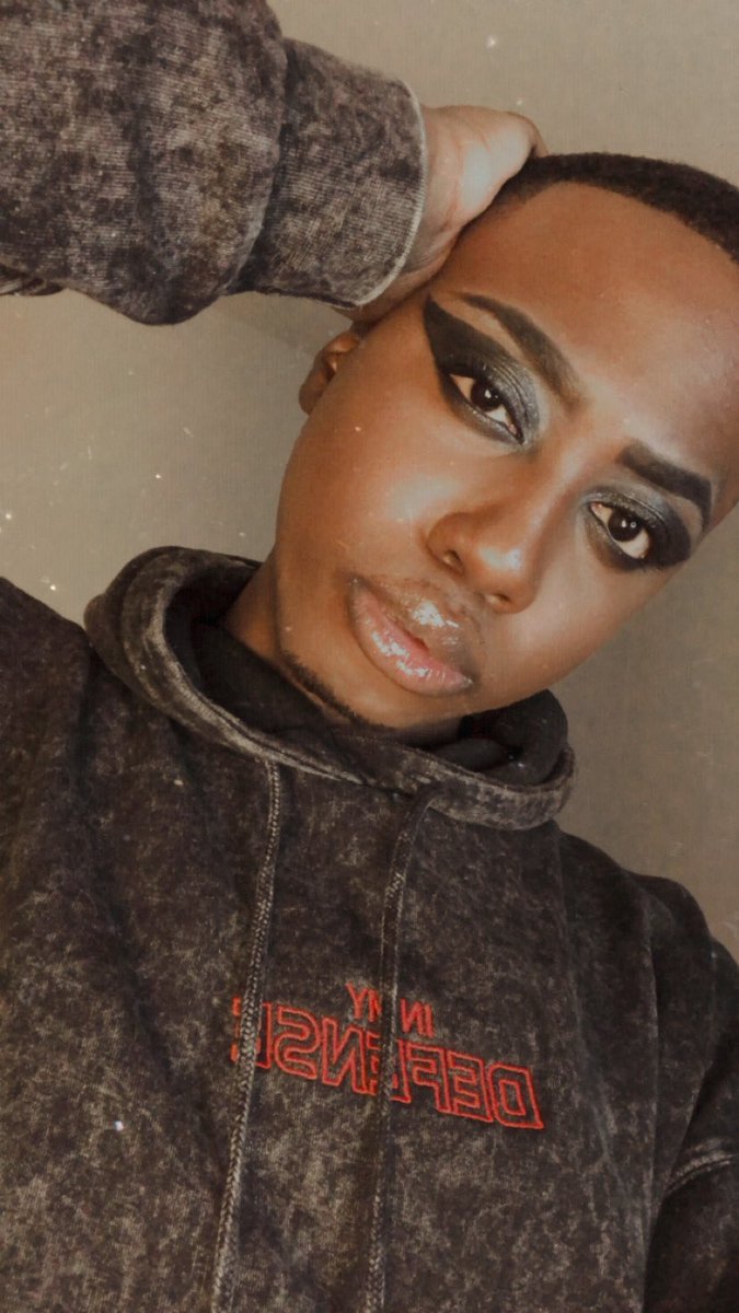 paymeinkashx's tweet photo. 🤘🏾 #GLAMATTACK @ladygaga @hauslabs https://t.co/w0D0CnOlLh