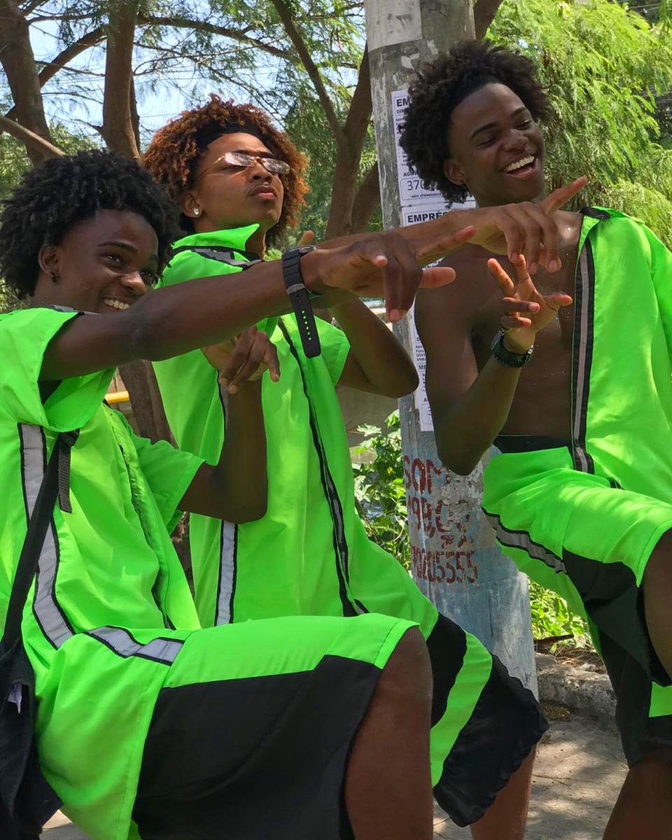 os22oficial's tweet photo. #RABISCABISCA 🤪✨ https://t.co/SgdrnPXQ3q