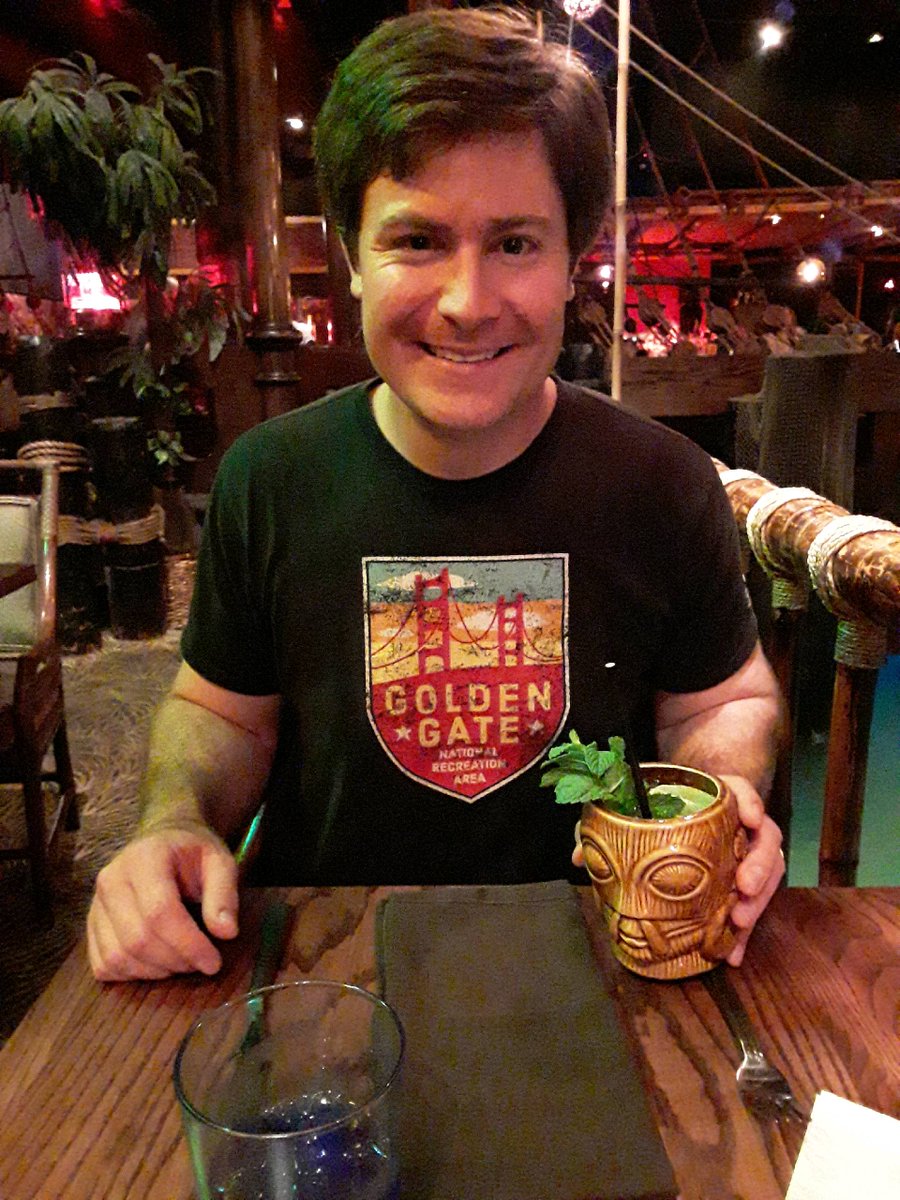 MarkNoce's tweet photo. Good times at the #TongaRoom with my girl. Best tiki restaurant experience ever! https://t.co/IWAbPo1eG6