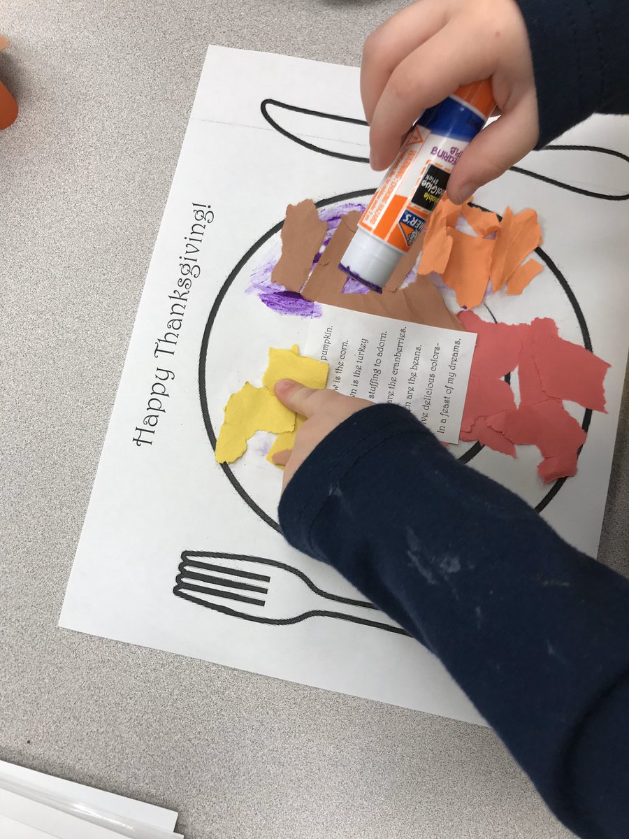 SLPMason's tweet photo. Can you smell the deliciousness of our thanksgiving plates that we cooked up in speech today? 🦃🍁🌽👨🏻‍🍳👩🏾‍🍳@MrsDtheSLP #yummy #preschoolslp https://t.co/hVFeuyhVzv