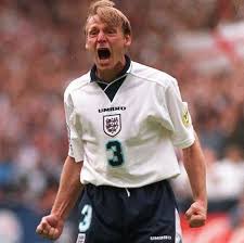 StuartPearceDay's tweet photo. Right, let’s settle this debate once and for all... who’s the bigger patriot?? RT for Stuart Pearce and like for Boris #nffc #bbcqt #BackBoris  🇬🇧🇬🇧🇬🇧 https://t.co/MhYm3H0nnw