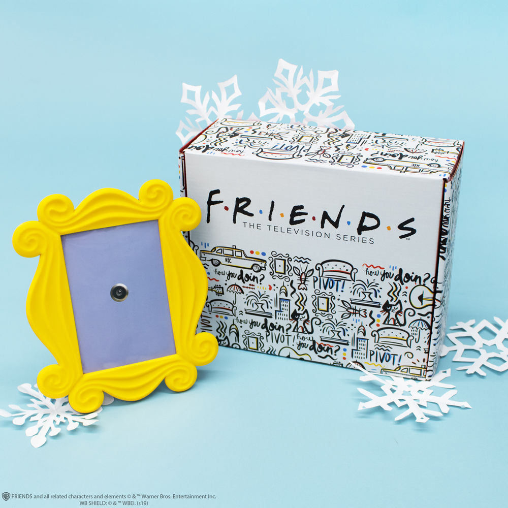 The one that started it all 👏👏👏 New Friends subscription box from <a href="/theculturefly/">CultureFly</a> is now available just in time for the holidays. bit.ly/2QHUq7x #FRIENDS25 #BuiltByCultureFly