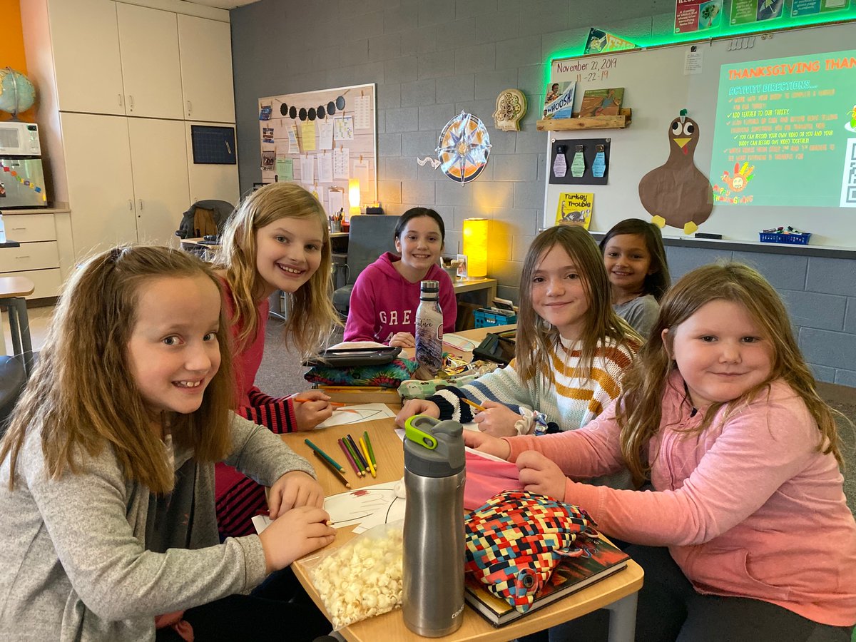 mstevens2nd's tweet photo. Friendsgiving fun with @MrSpicerTweets today! This Thanksgiving, I’m very thankful for colleagues who love to collaborate and try new things. Today, our 5th grade buddies decorated feathers with us, and taught us how to use Flipgrid. #SASCompass #wmlearn https://t.co/rkvAGMK1ET