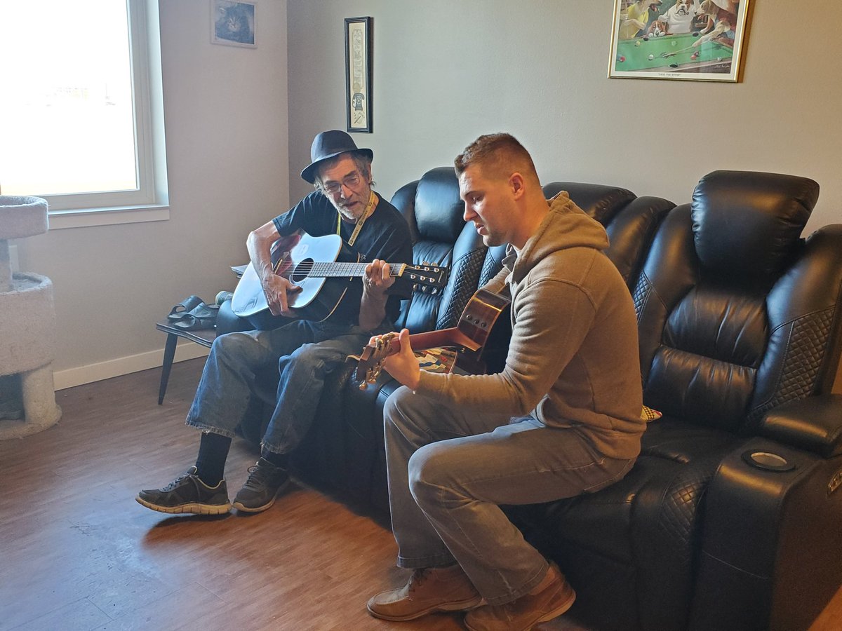 EventideJuli's tweet photo. @EventideChris met with our newest Residents today to teach him a few chords, something he has dreamt of doing once he was retired. Another heart warming day @EventideFargo! 🎶💙💚💛🎶 https://t.co/scPuzqlSI3