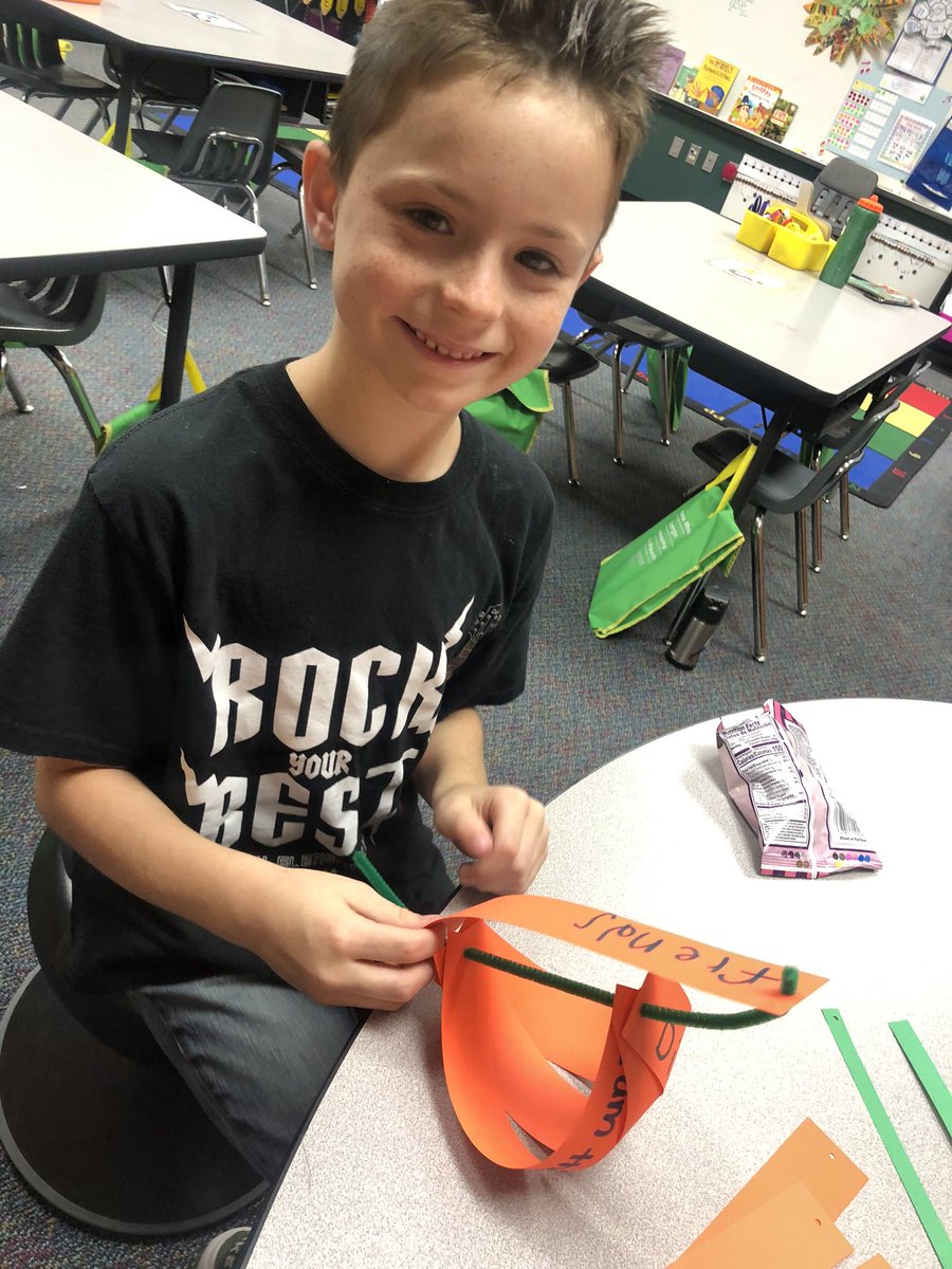 hellomstello's tweet photo. My #Bearkatbuddy and I had a great time making our Gratitude Pumkin today! We have a lot to be thankful for this Thanksgiving! I am extra thankful for amazing students like him and my entire @BlackBearkats family! Happy Thanksgiving! https://t.co/epXbNHHpGd