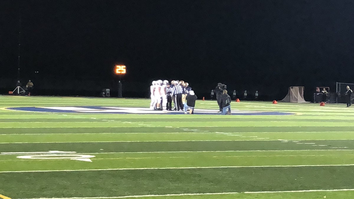 gnkemp's tweet photo. Wouldn’t be 5A Football if Mill Valley and Aquinas didn’t meet in the playoffs. #winnertostate https://t.co/7O2iEePweL