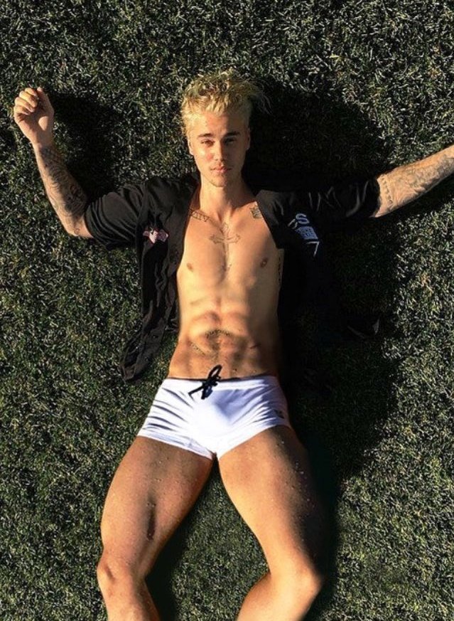 Justin Bieber bulge.