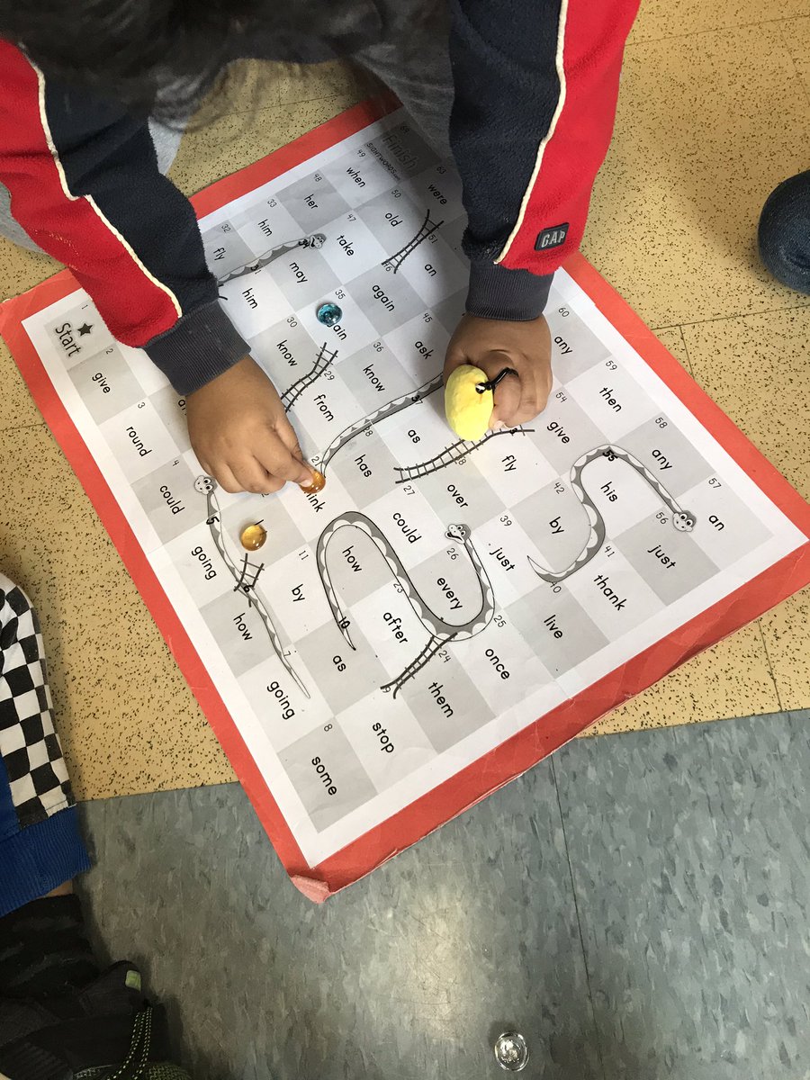 FDK101Valentine's tweet photo. Students were loving the new Sight Words Snakes & Ladders game! 👍🏻 #SightWordFun #Literacy @ValentineDPCDSB https://t.co/98ZIJnYlw4