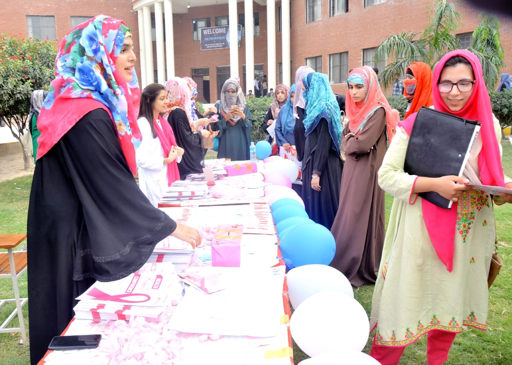 YEScommunityUO's tweet photo. Also raise a very good amount of fund for @pinkribbonfound for building of their first #Breast_Cancer hospital in #PakistanZindabad.
A special thanks to PR department of @UO for Colaboration.
Also Thanks to the students of UO for their great cooperation and contributions.

3/n https://t.co/mU63GcnhV7