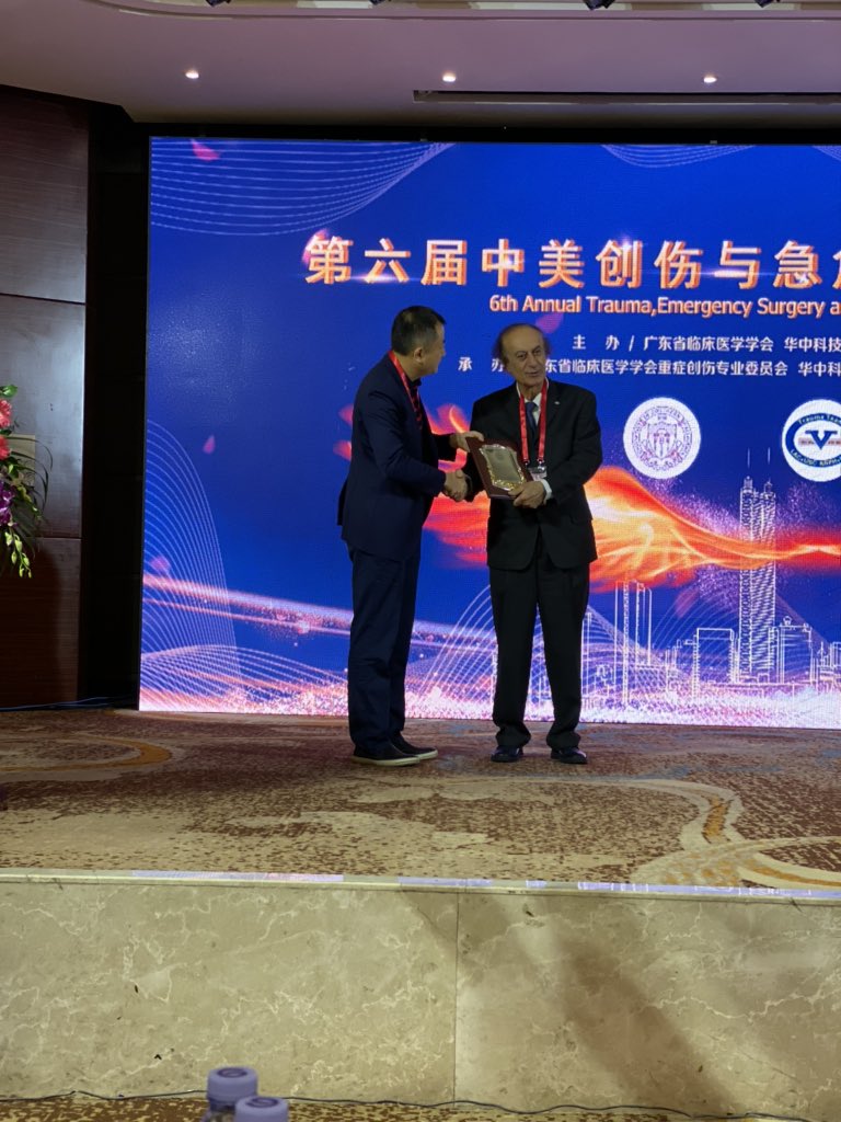 lydia052016's tweet photo. @happy_surgeons Dr Demetriades new award in Shenzhen, China.  So proud to be mentored by this great man! https://t.co/2nzDFEe4gT