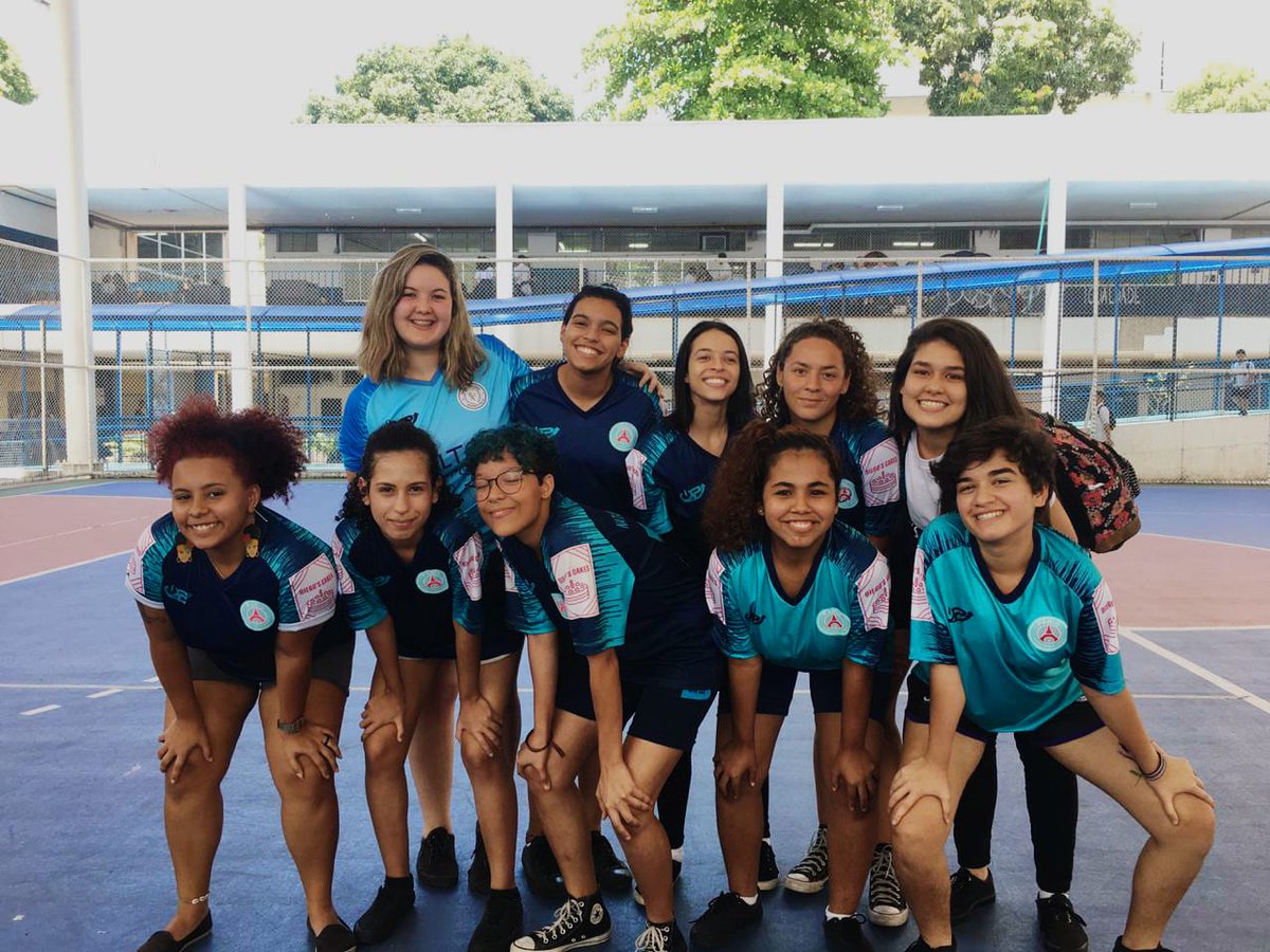 ManchesterM2019's tweet photo. Queremos agradecer nossa torcedora @flordelizabeth, por honrar o nosso manto em seu time  @parissaintempo na partida de hoje, e com direito a vitória!! Parabéns pelo resultado! #MM #Joguemcomobebemos https://t.co/43inaVDy3t