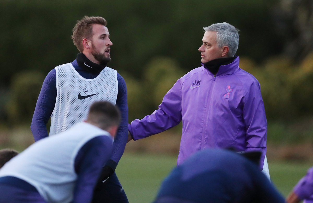 Footballtweet's tweet photo. COMPETITION: If Harry Kane scores first against West Ham today, we'll giveaway a 2019/20 Premier League shirt of your choice.

Simply RT and follow this account to enter. ✅🔁 https://t.co/CQtq78g3Q8