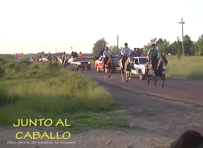 amasvcanal's tweet photo. Junto al Caballo en la 33ª "Uruguay Fraile Muerto"

#juntoalcaballo #uruguayfrailemuerto #canalamasv https://t.co/H6rz9mmncW