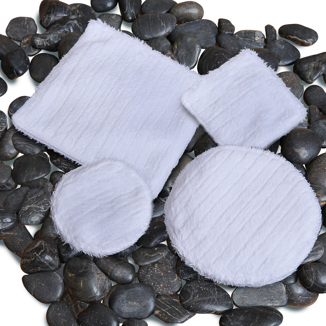 FacekinsBeauty's tweet photo. Washable soft face pads great for travel dry quickly using sustainable material. Booth 18 @RenegadeCraft #bbloggers #MUA #skincare #greenbeauty #veganbeauty #estheticians #holidaygift #LA https://t.co/G1dElrcX3R