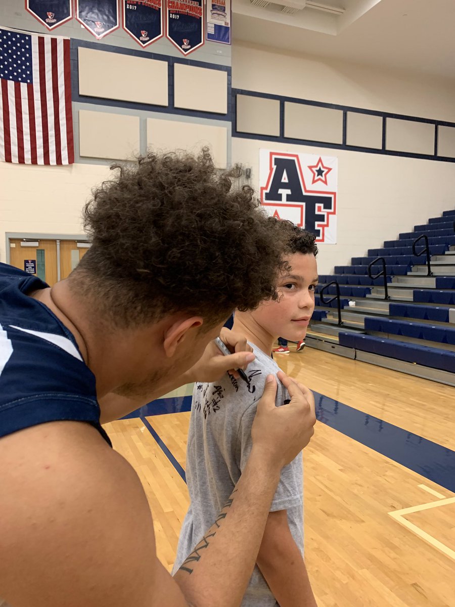Michaela Williams (@married2therapy) on Twitter photo Perfect Friday night for this kiddo watching Nick Farrar and the AFHS Patriots in action. Thanks Nick for giving Michael closure by signing his Patriots Camp shirt. He’s still your biggest fan! 🤩<a href="/NickFarrar15/">Nick Farrar</a> <a href="/BallerMike2028/">Michael Williams</a> Perfect Friday night for this kiddo watching Nick Farrar and the AFHS Patriots in action. Thanks Nick for giving Michael closure by signing his Patriots Camp shirt. He’s still your biggest fan! 🤩<a href="/NickFarrar15/">Nick Farrar</a> <a href="/BallerMike2028/">Michael Williams</a>