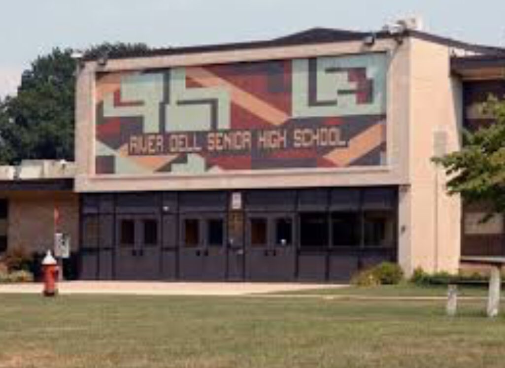 SpringfieldHW's tweet image. Thank you River Dell Regional faculty and staff for inviting me to present a mindfulness PD program #mindfulnessinschools #springfieldholisticwellness