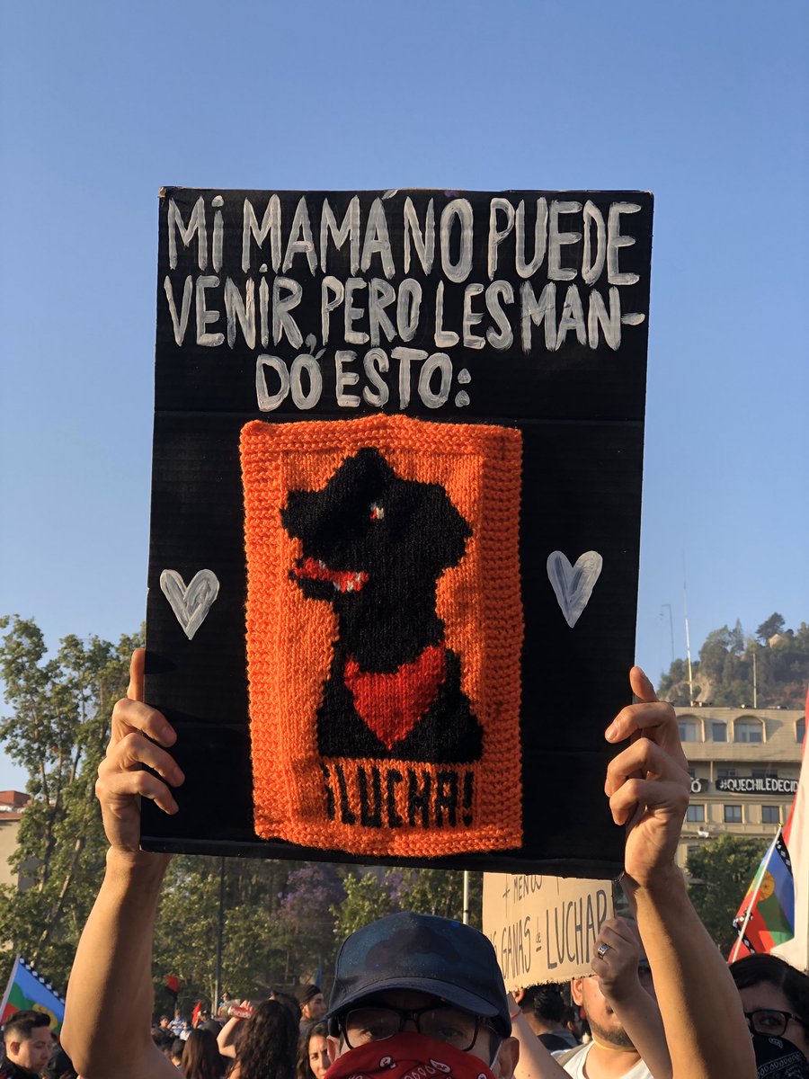 GabrTellez's tweet photo. #LaMarchaMasGrandeDeTodas le pregunto al Sr:
-¿quien lo hizo? 
Me responde con el pecho lleno de orgullo; “Mi viejita” https://t.co/EtDPaOQWQm