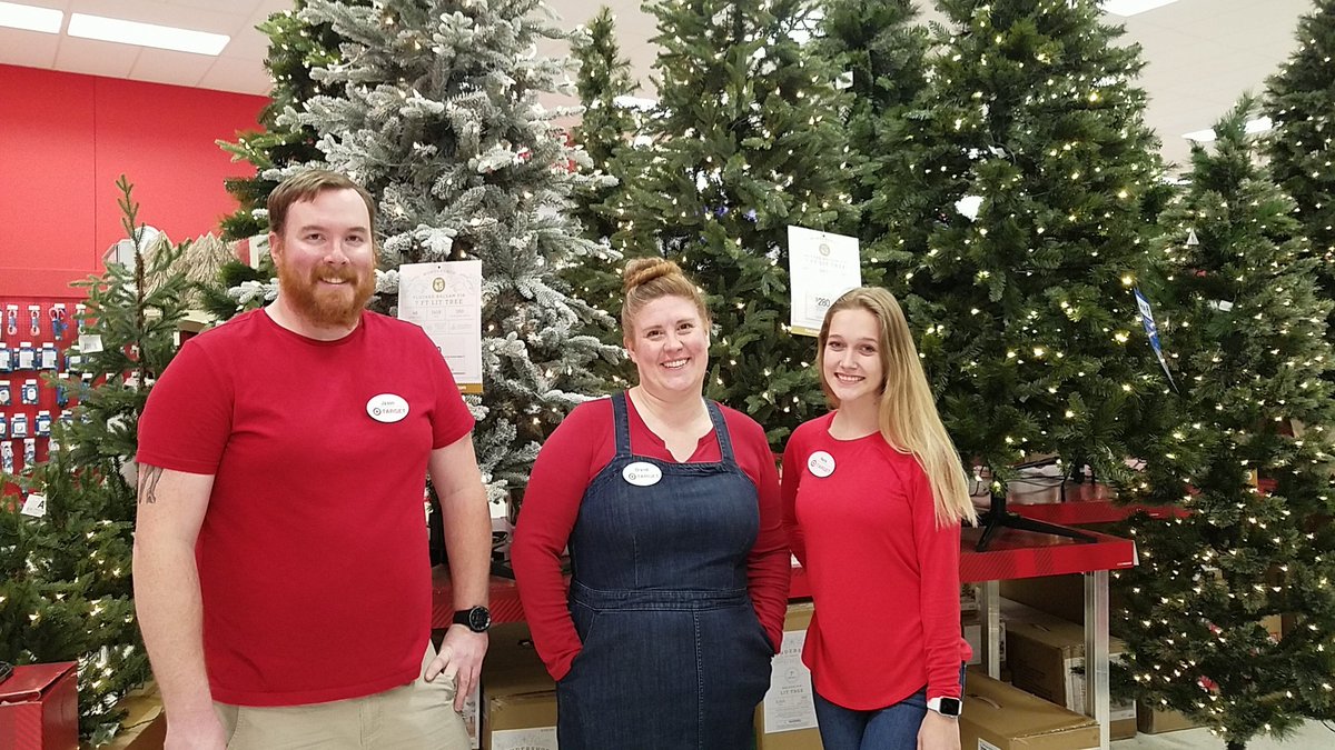 RandyTarget's tweet photo. AWESOME SHIP TEAM COMING OUT TO WORK SEASONAL EFX!! https://t.co/9rATmTPIPL